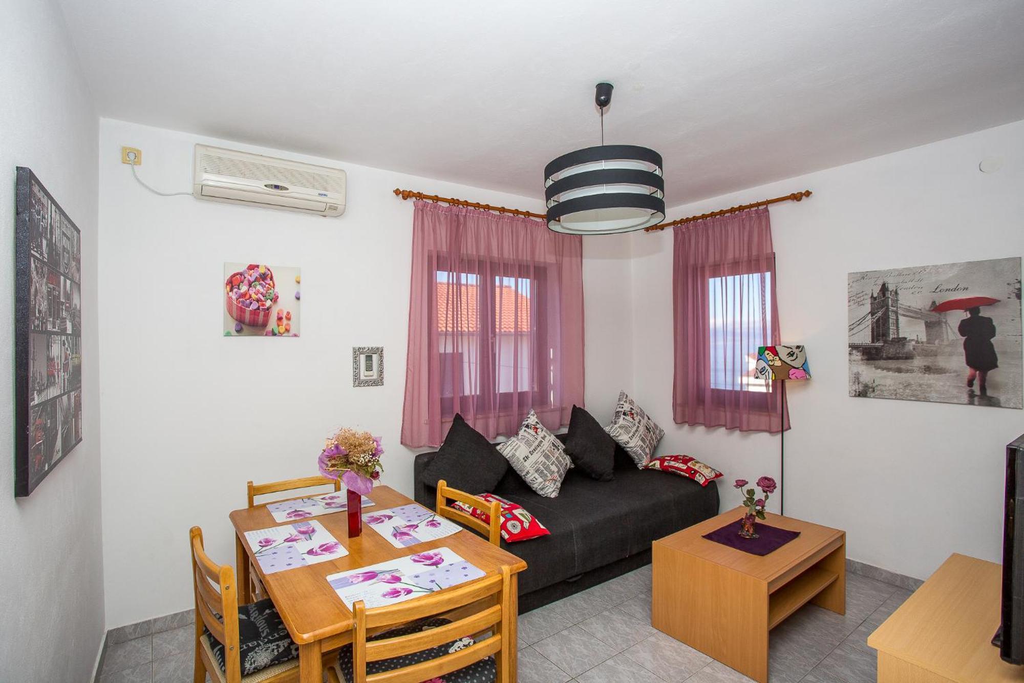 Olivista Croatia Apartments Njivice Exterior photo